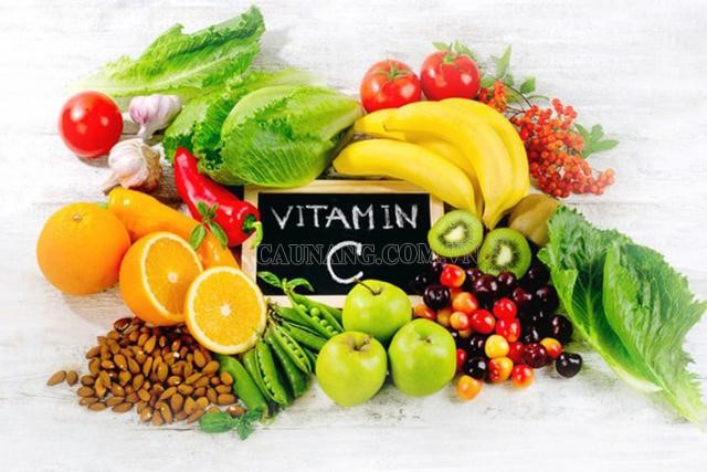 Ăn trái cây chứa vitamin C