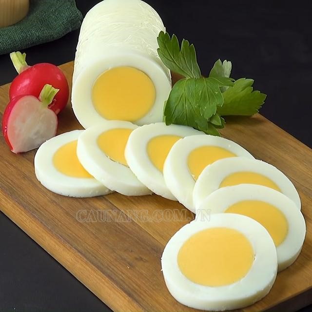 Luộc trứng lâu sẽ làm trứng bị khô, cứng